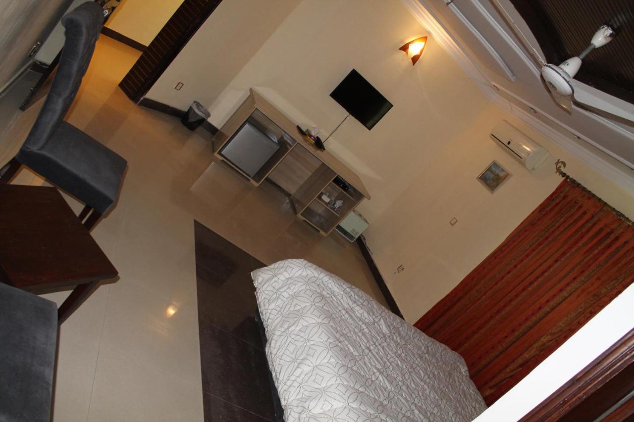Mudan Residency Hotel Islamabad Exterior photo